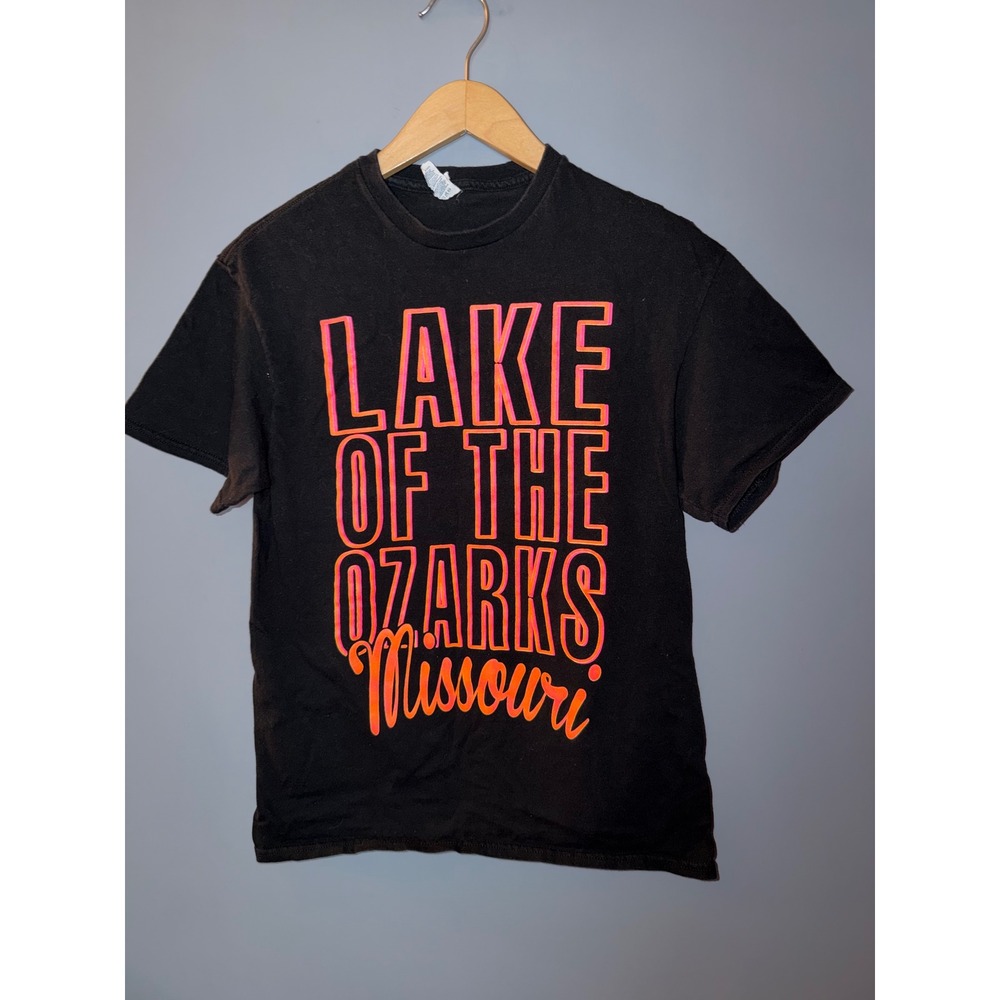 Delta Pro Weight Lake of the Ozarks Missouri Neon Graphic T-Shirt Black Mens M